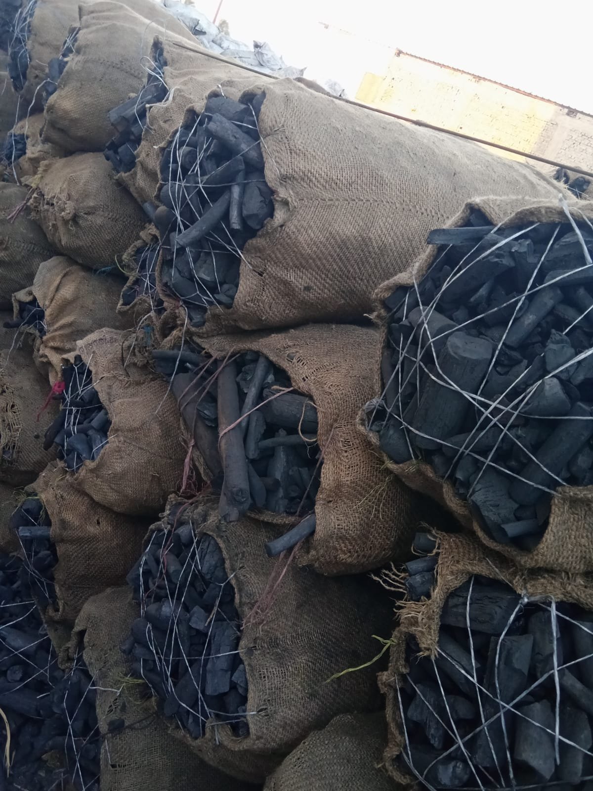 فحم الطلح السوداني الصخري عالي الحرارة (Talh Hardwood Charcoal)